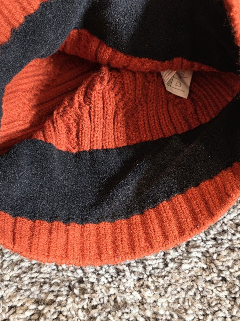 Carhartt Rust Cable Knit Beanie - Picture 3 of 4